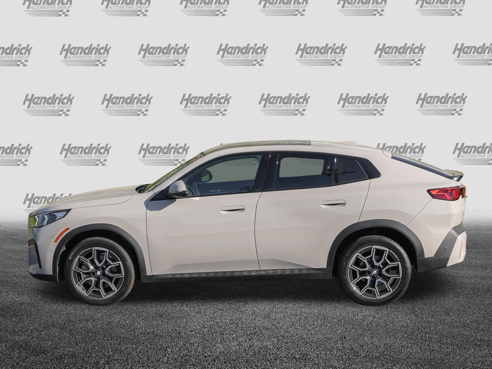 Certified 2026 BMW X2 xDrive28i AWD/4WD image 6