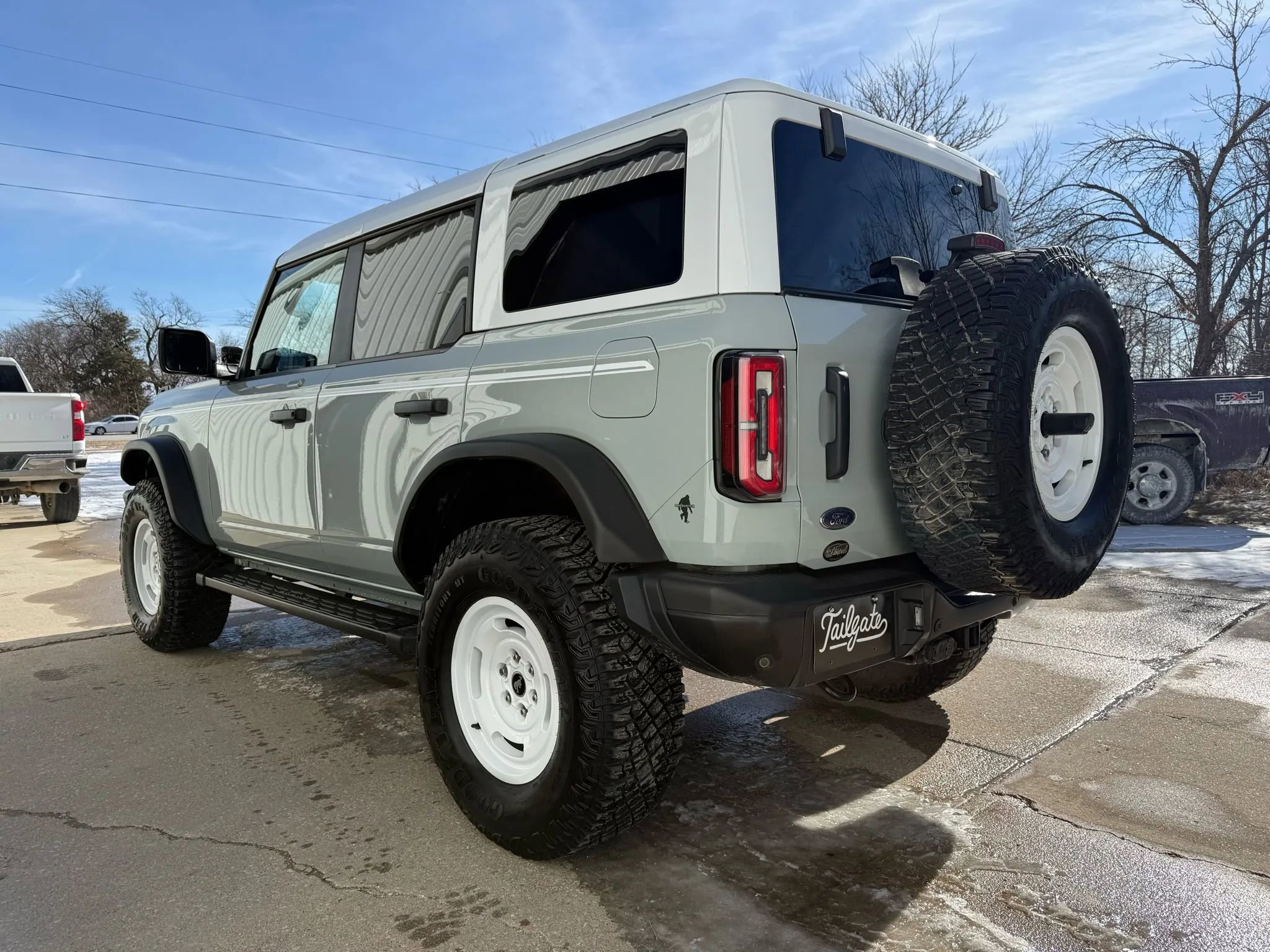 Used 2023 Ford Bronco Heritage Edition image 5