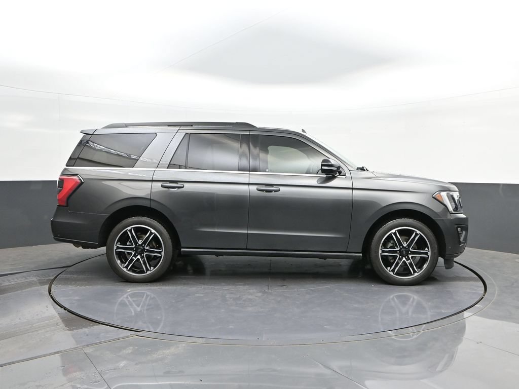 Used 2019 Ford Expedition Limited w/ Equipment Group 303A AWD/4WD image 26