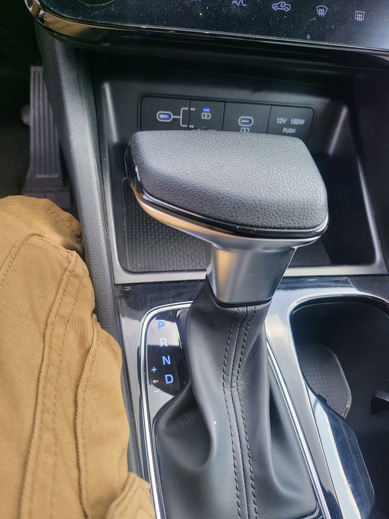 Used 2025 Hyundai Santa Cruz SEL image 9