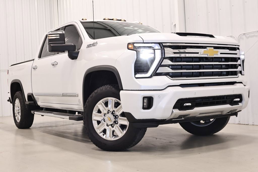 Used 2025 Chevrolet Silverado 2500 High Country w/ High Country Premium Package image 45