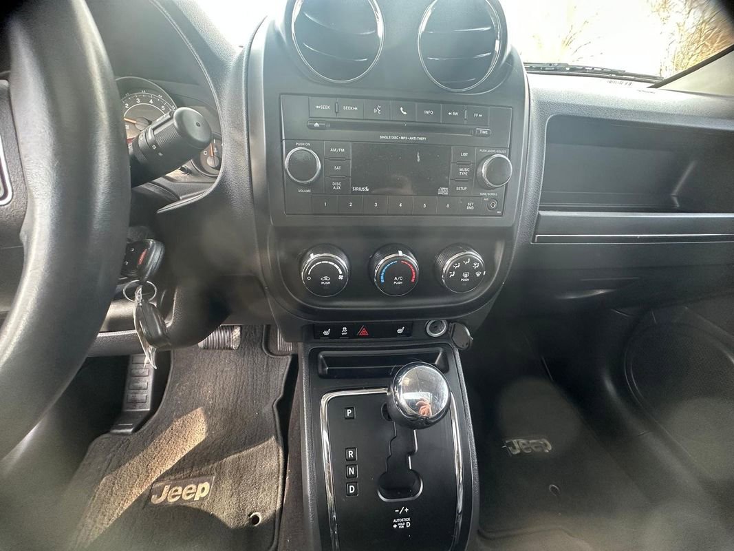 Used 2017 Jeep Patriot High Altitude image 13