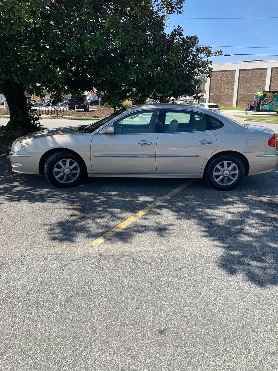 Used 2009 Buick LaCrosse CXL FWD image 2