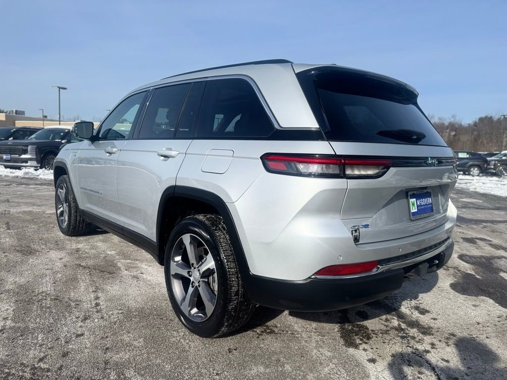 Used 2023 Jeep Grand Cherokee 4WD 4xe image 6