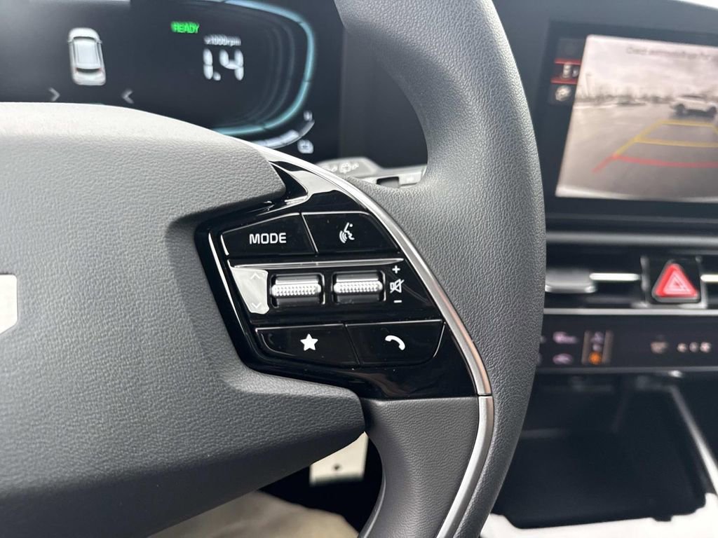 New 2026 Kia Niro LX image 12