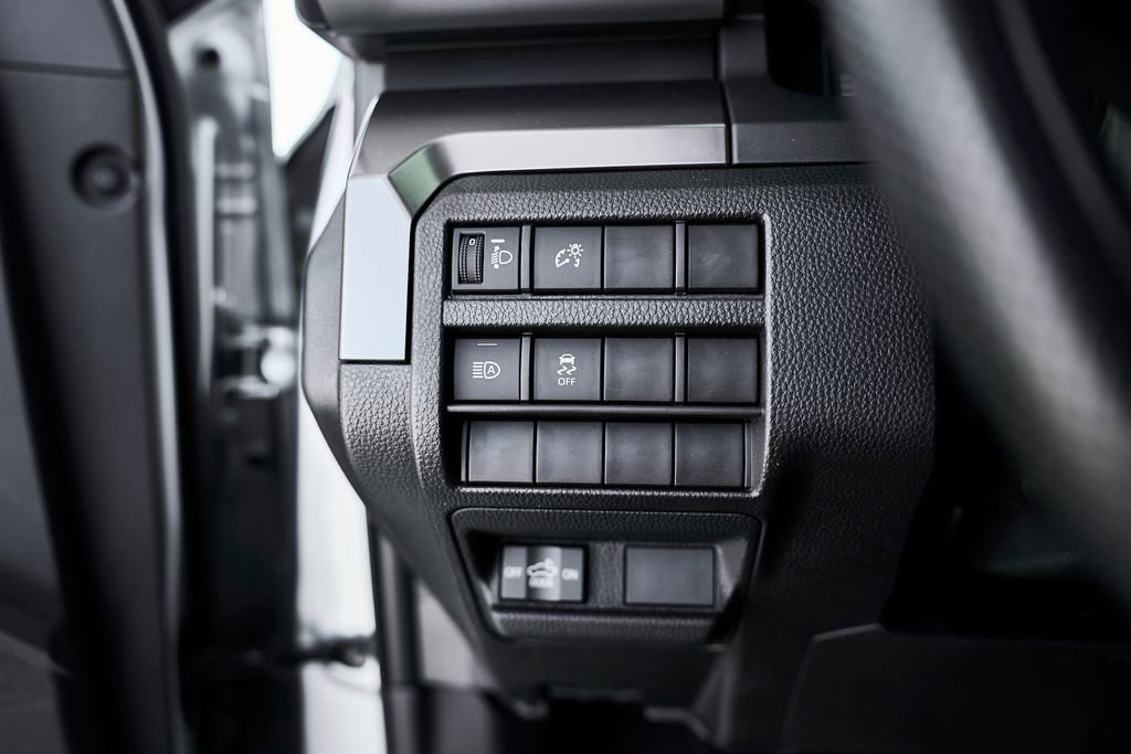 Used 2025 Toyota Tacoma SR5 image 18