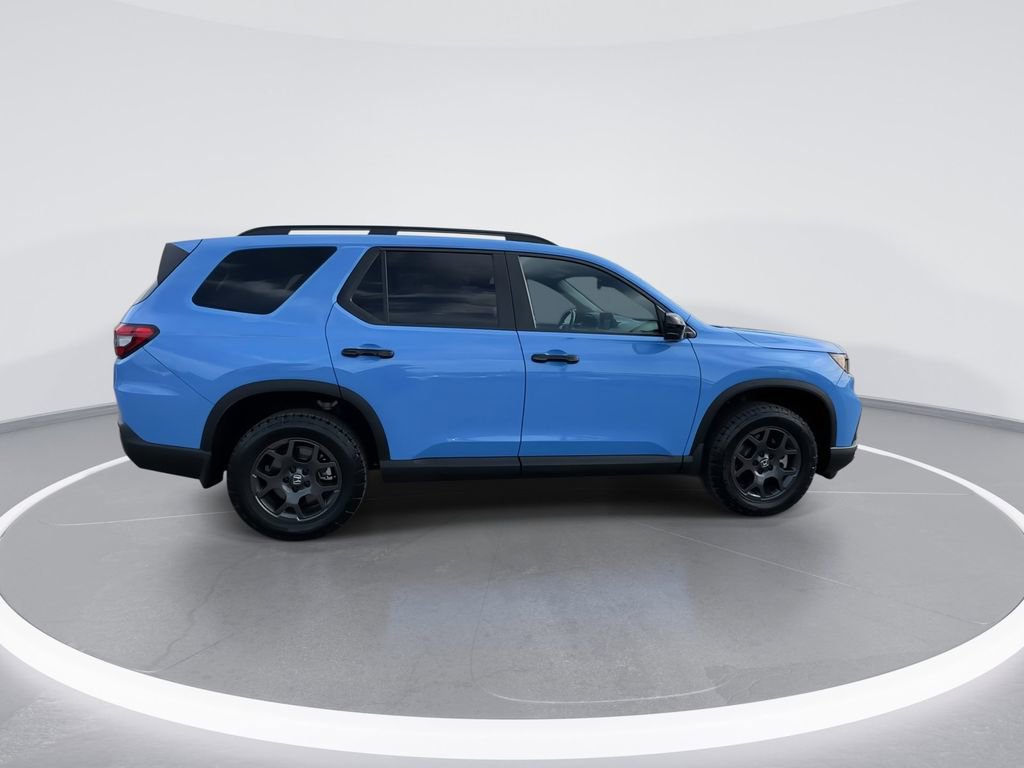 Certified 2023 Honda Pilot TrailSport image 16