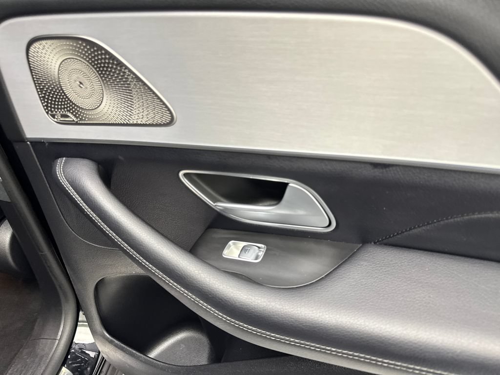 Used 2021 Mercedes-Benz GLE 350 4MATIC image 42