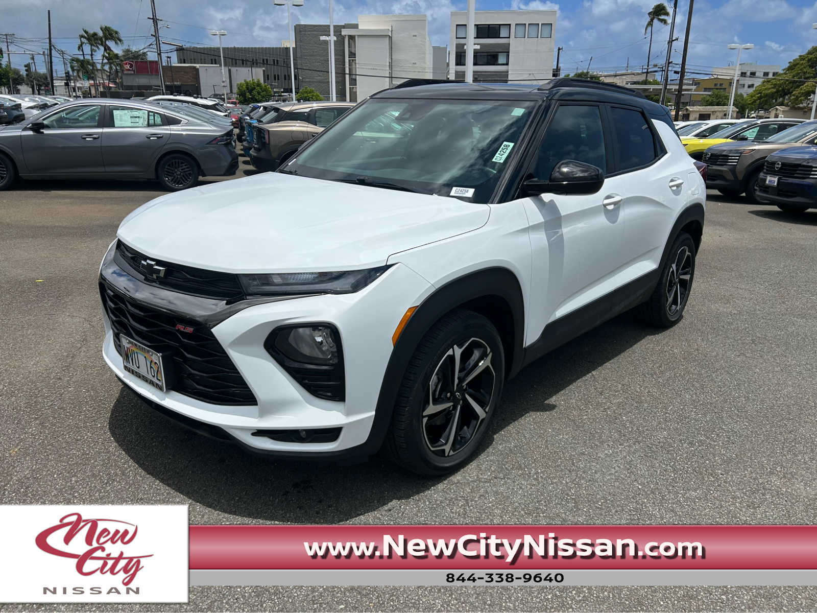 Used 2023 Chevrolet TrailBlazer RS w/ Technology Package FWD image 1