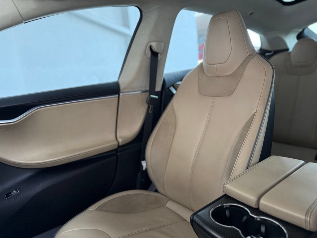 Used 2012 Tesla Model S Signature Performance RWD image 39