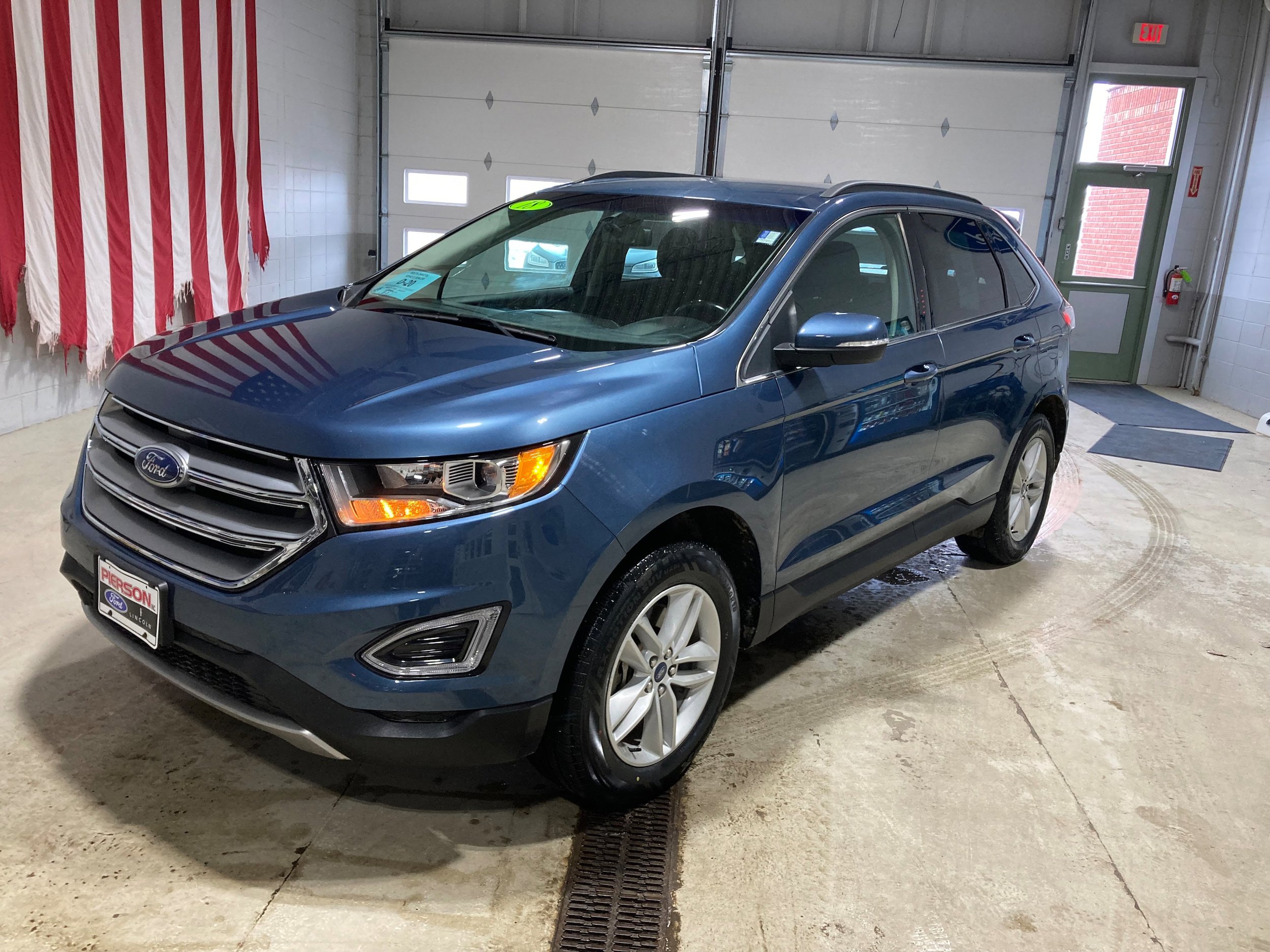 Used 2018 Ford Edge SEL w/ Class II Trailer Tow Package AWD/4WD image 1