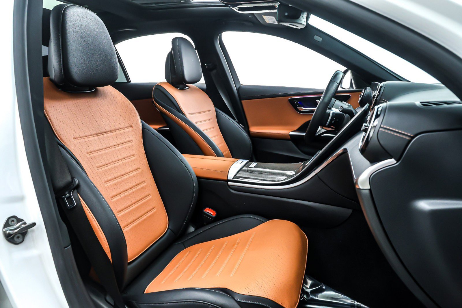 Used 2023 Mercedes-Benz C 300 Sedan image 8