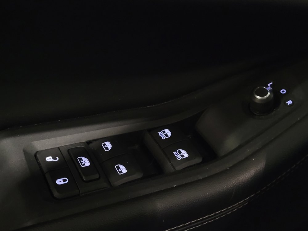 Used 2022 Jeep Grand Cherokee Limited 4xe image 27