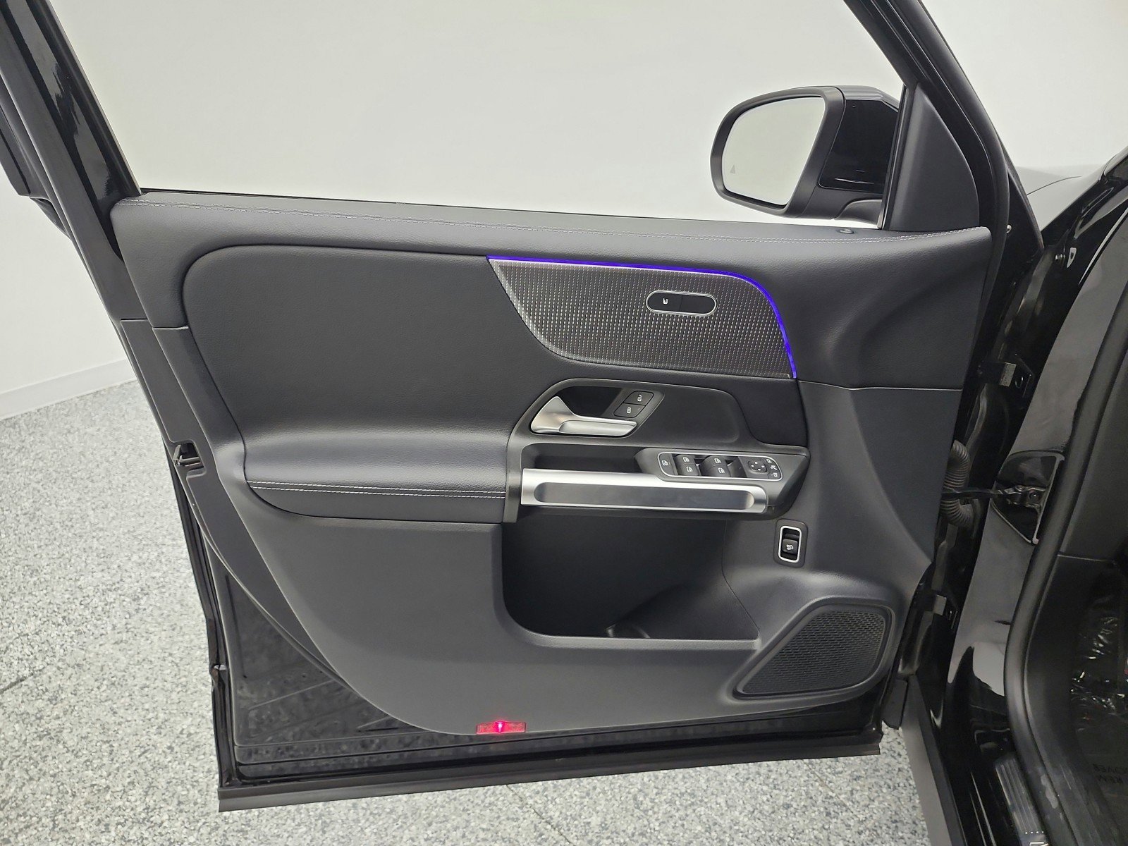 Used 2022 Mercedes-Benz GLB 250 image 14