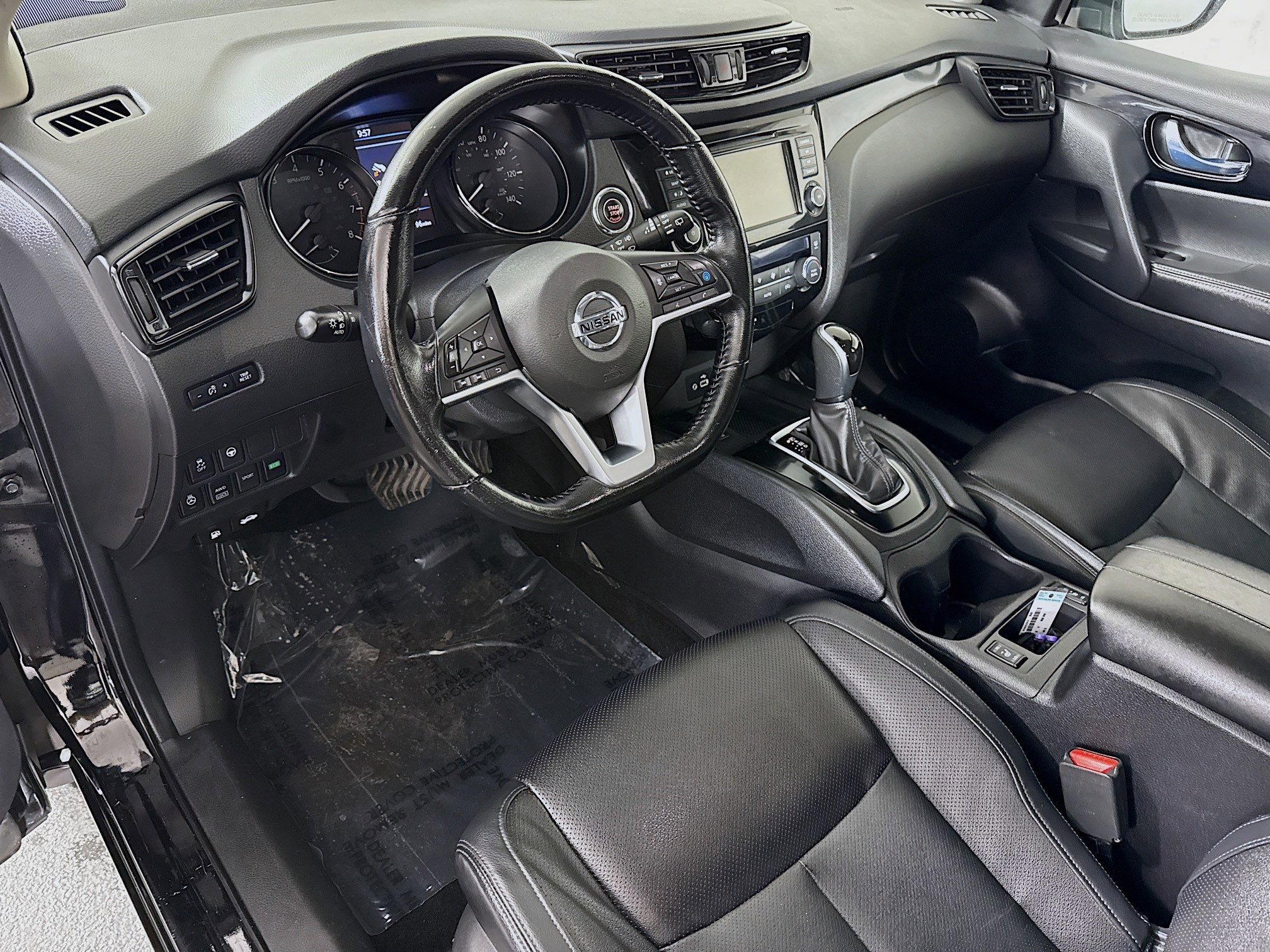 Used 2022 Nissan Rogue Sport SL w/ Premium Package AWD/4WD image 23