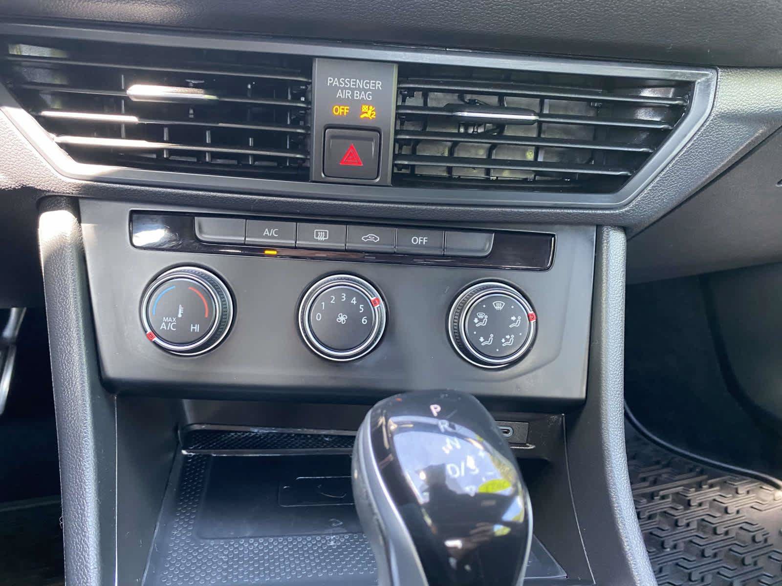 Certified 2023 Volkswagen Jetta Sport FWD image 17