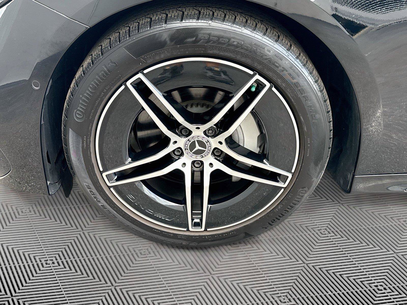 Used 2024 Mercedes-Benz E 350 4MATIC Sedan image 31