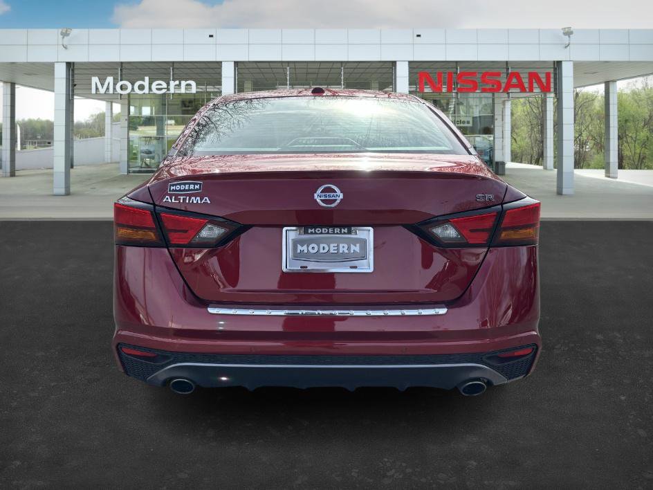 Certified 2022 Nissan Altima 2.5 SR image 4