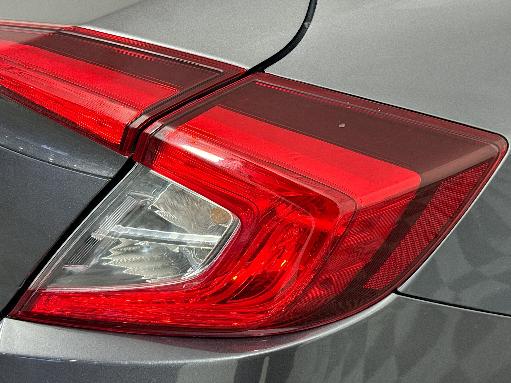 Used 2018 Honda Civic EX-T image 32