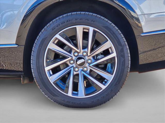 New 2026 Cadillac Vistiq Sport AWD/4WD image 10