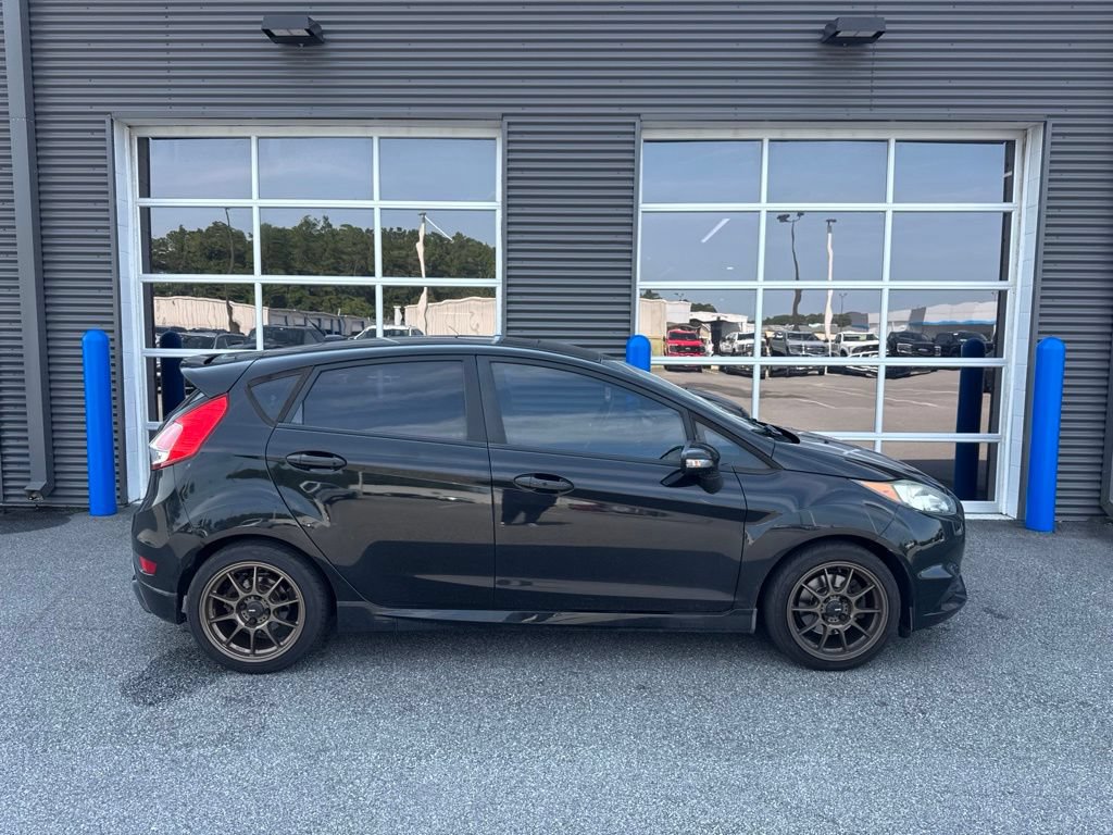Used 2016 Ford Fiesta ST w/ ST Recaro Package FWD image 4