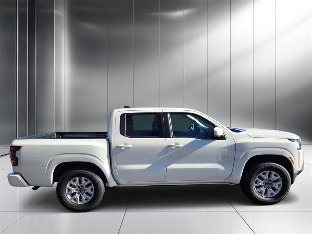 Used 2024 Nissan Frontier SV w/ SV Convenience Package image 26