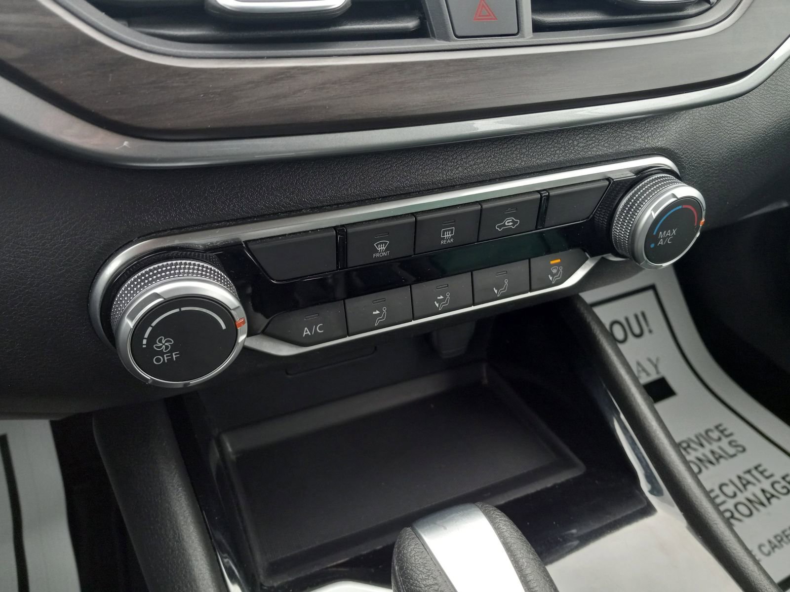 Used 2024 Nissan Altima 2.5 SV FWD image 21