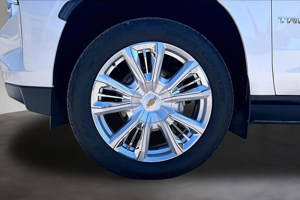 Used 2021 Chevrolet Tahoe High Country w/ Premium Package AWD/4WD image 33