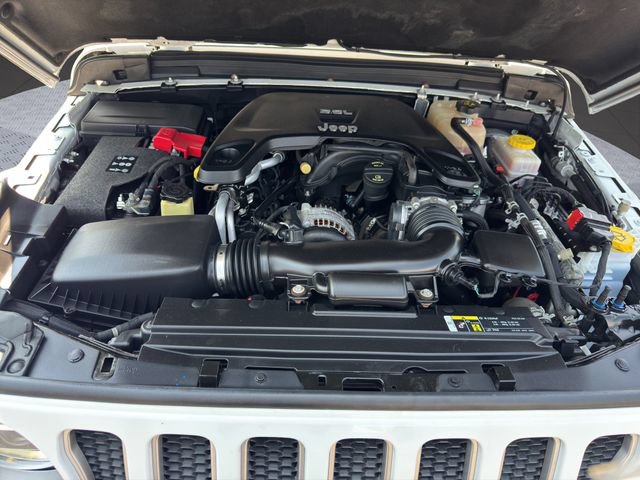 Used 2018 Jeep Wrangler Unlimited Sahara w/ Dual Top Group AWD/4WD image 27