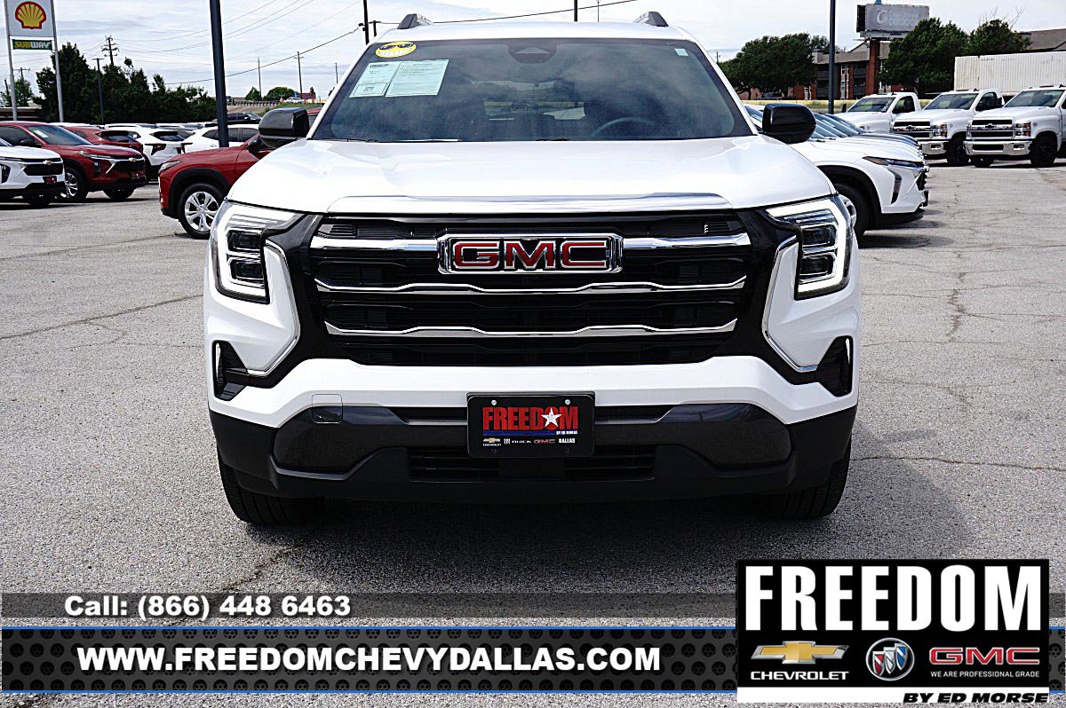 New 2026 GMC Terrain Elevation w/ Elevation Premium Package FWD image 2