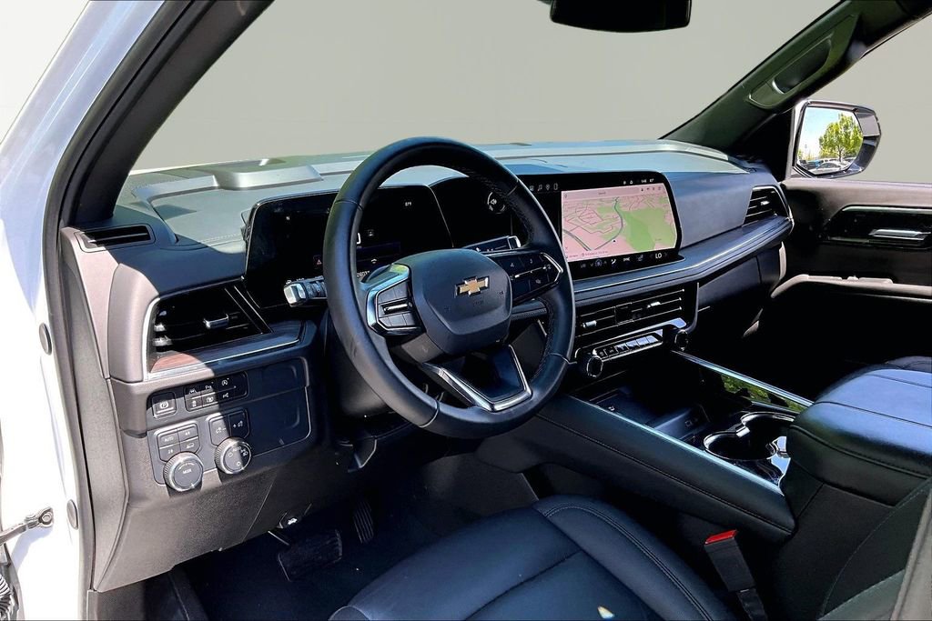 Used 2025 Chevrolet Tahoe LT image 12