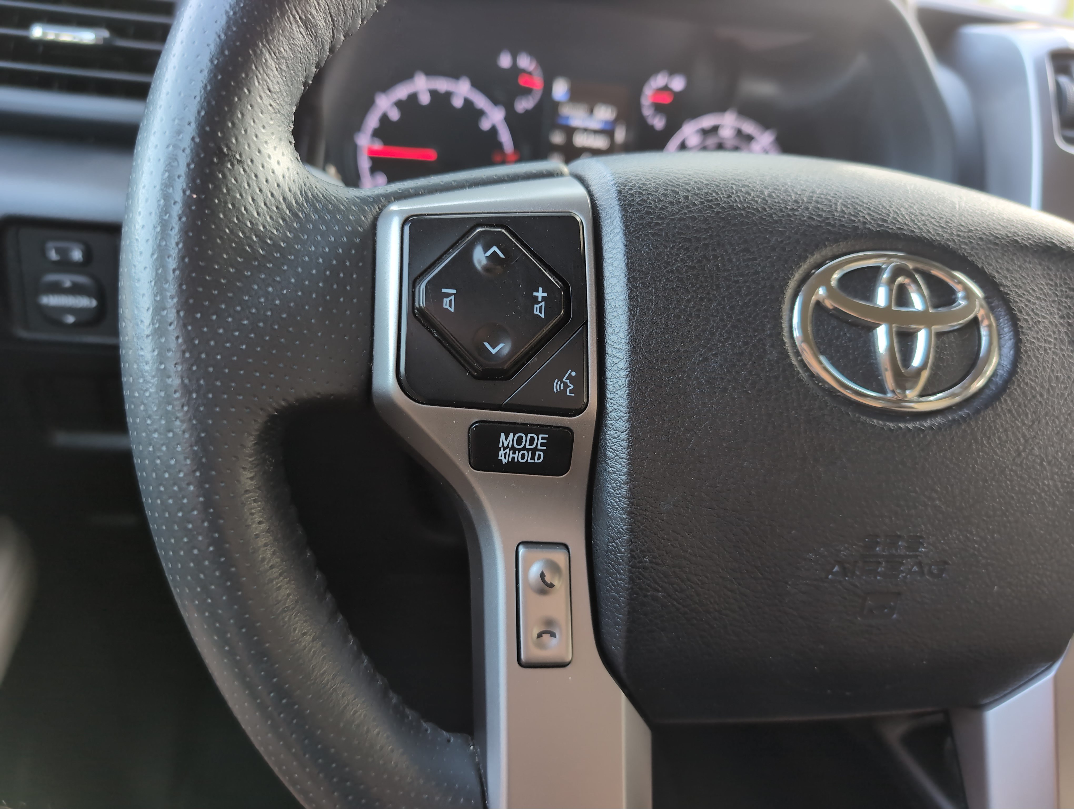 Used 2022 Toyota 4Runner SR5 RWD image 19