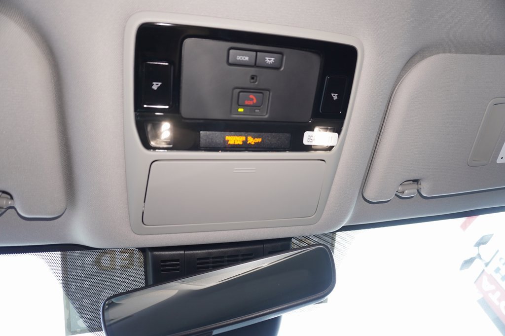 Certified 2025 Toyota Grand Highlander FWD image 19