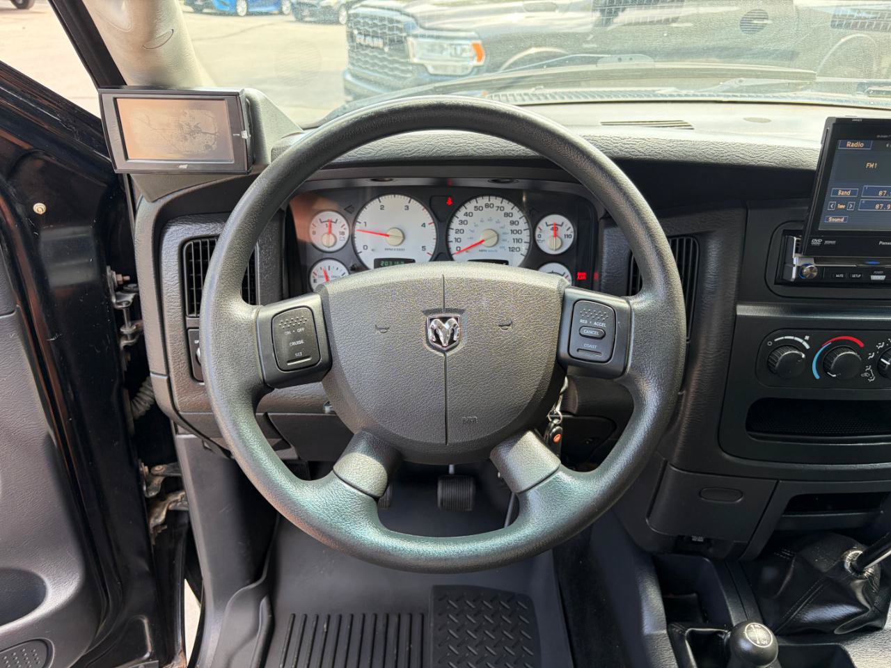 Used 2004 Dodge Ram 3500 Truck SLT AWD/4WD image 13