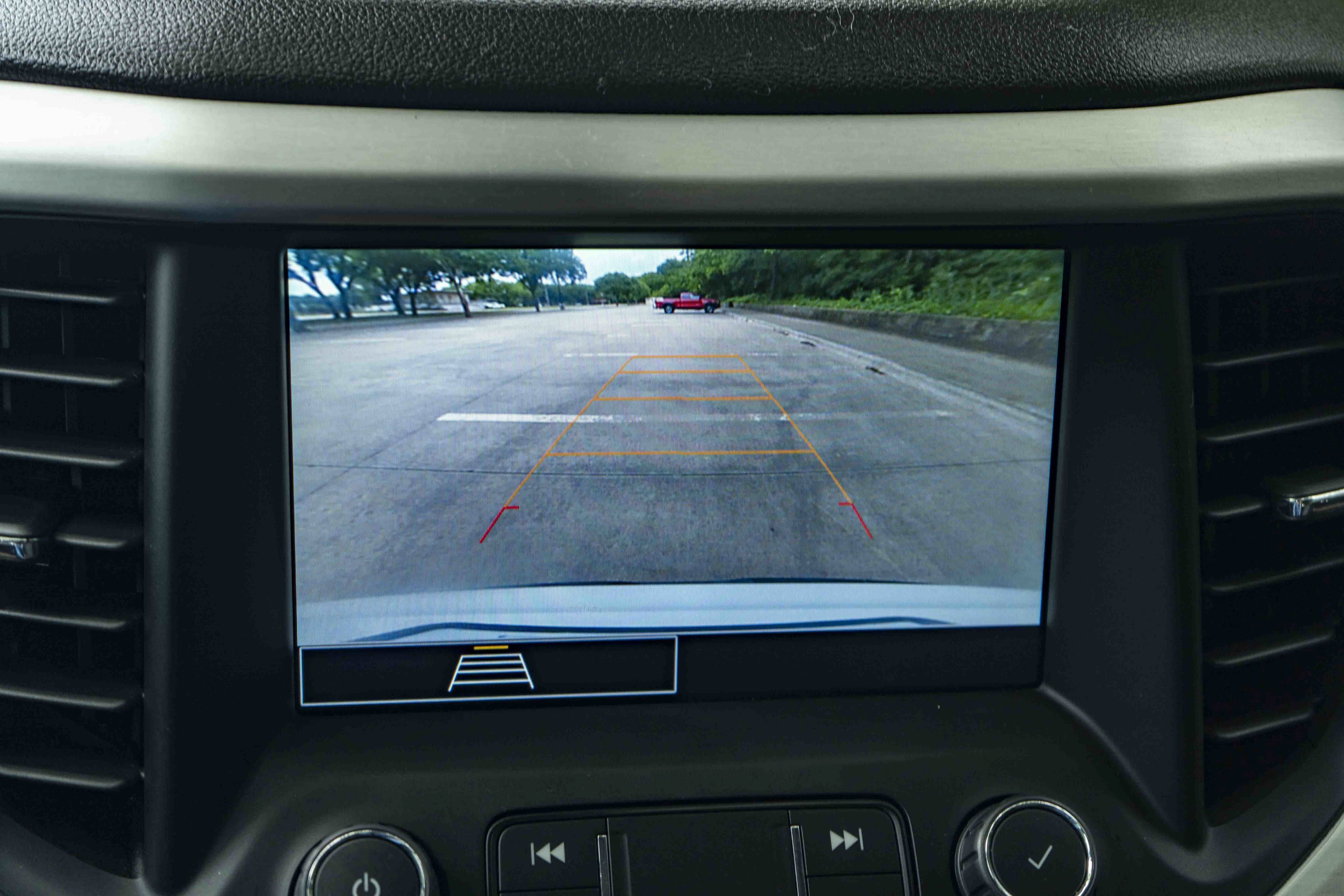 Used 2021 GMC Acadia SLE FWD image 30