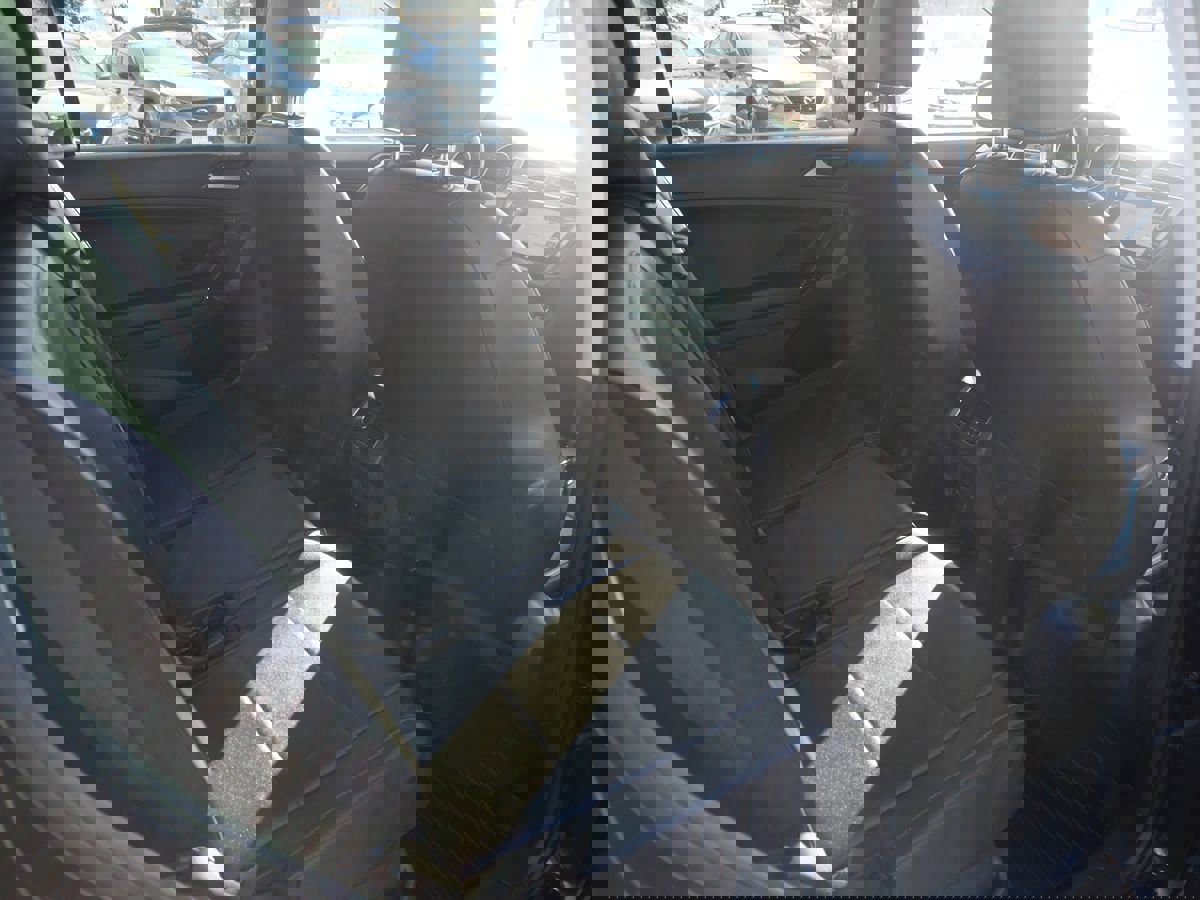 Used 2018 Volkswagen Tiguan SEL image 26