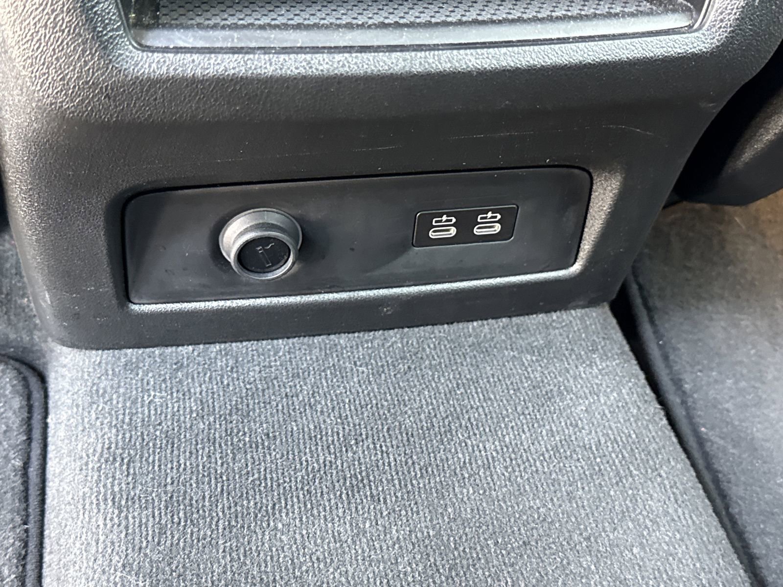 Used 2019 BMW X7 xDrive40i w/ Premium Package image 16