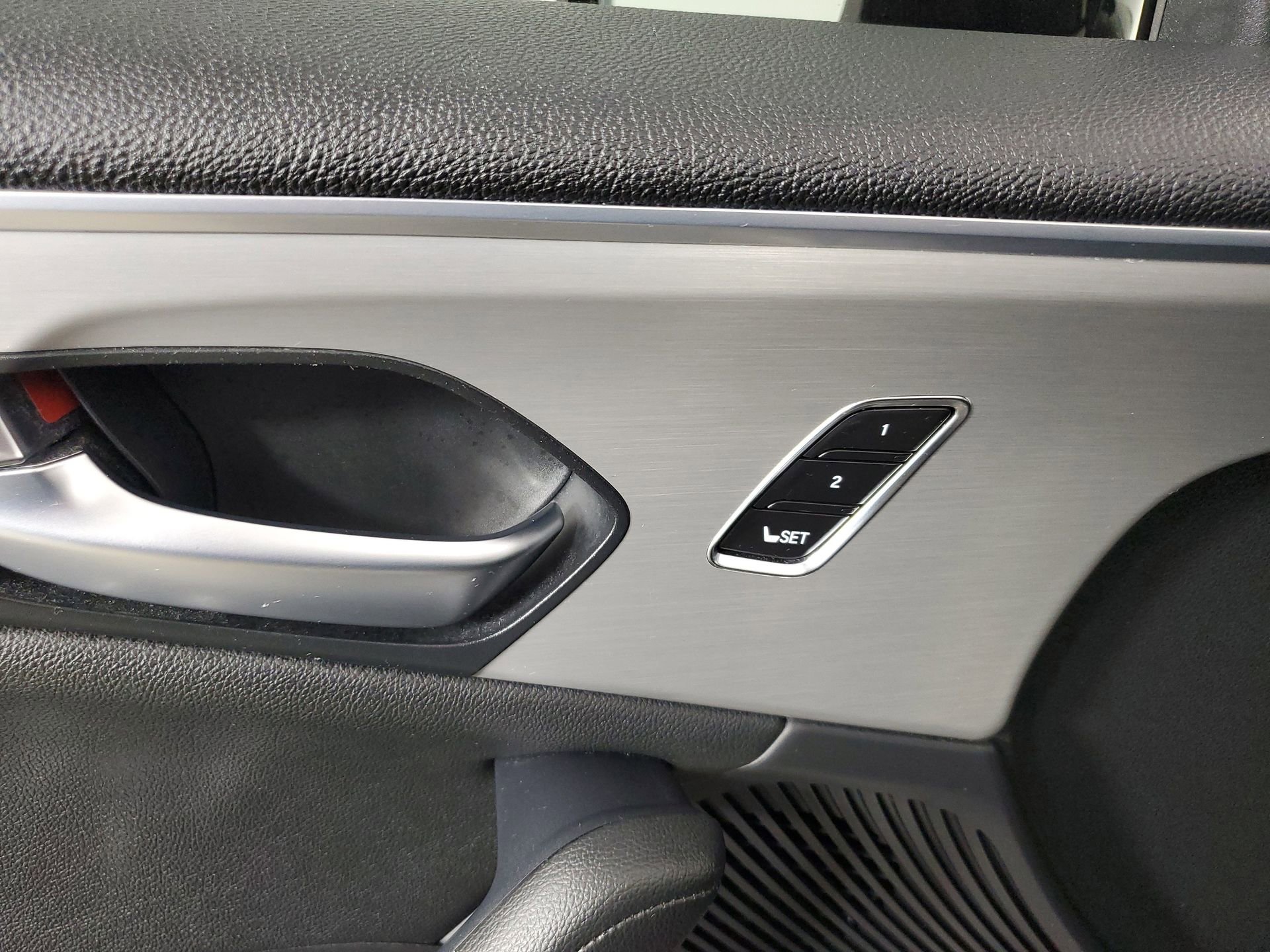 Used 2023 Acura TLX image 27