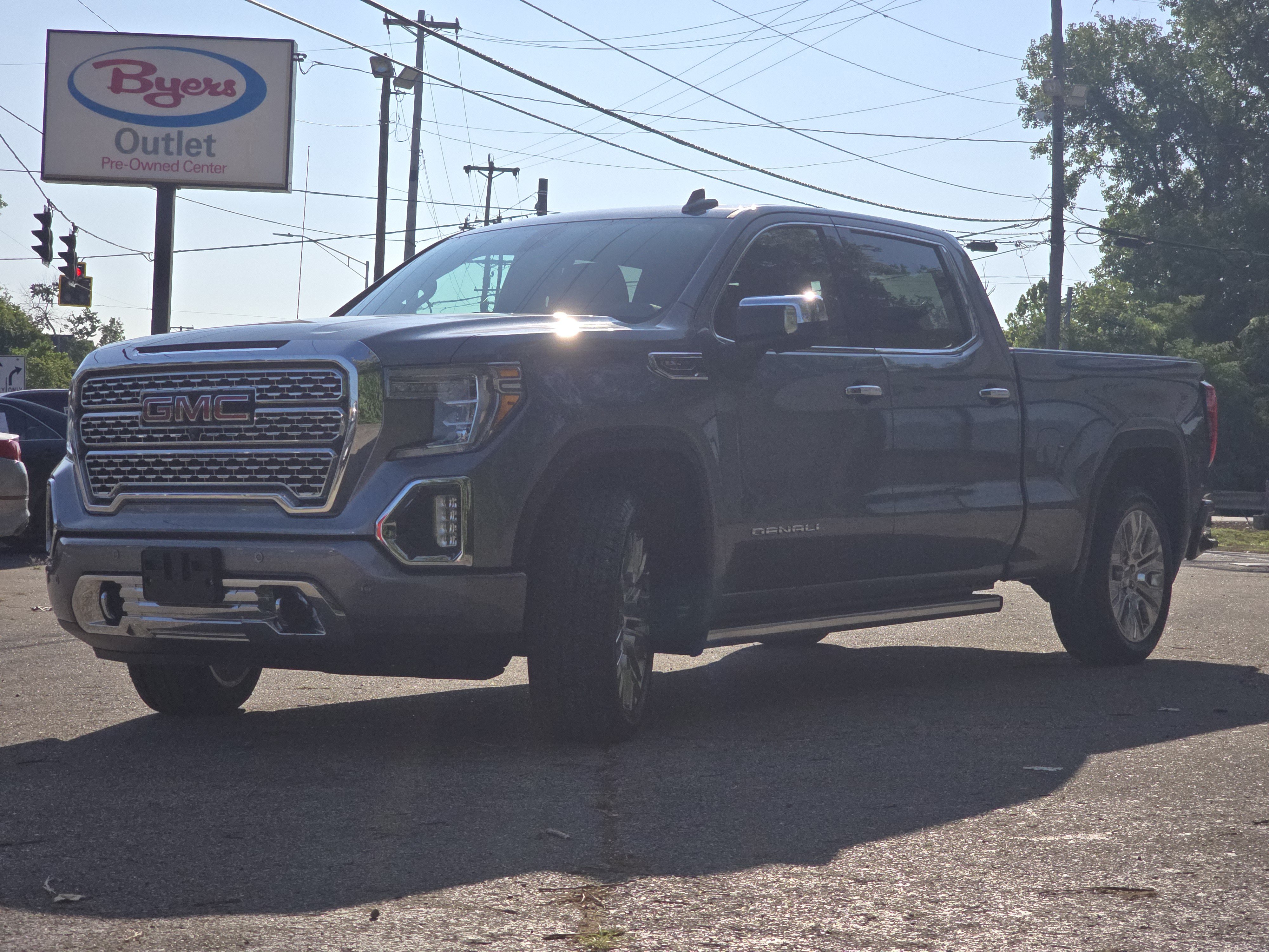 Used 2020 GMC Sierra 1500 Denali w/ Denali Ultimate Package AWD/4WD image 3
