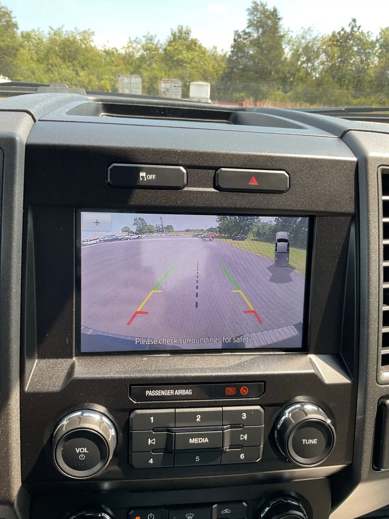 Used 2022 Ford F250 XL w/ Power Equipment Group image 30