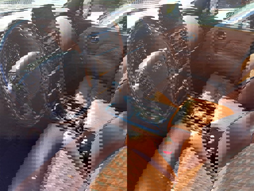 Used 2023 INFINITI QX80 Sensory w/ All-Season Package image 10