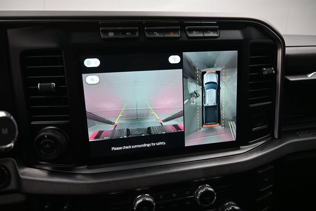 Used 2023 Ford F350 Platinum w/ FX4 Off-Road Package AWD/4WD image 3