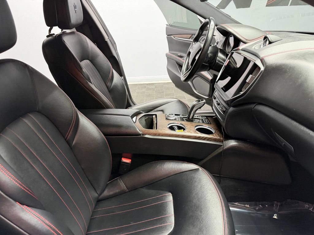 Used 2021 Maserati Ghibli S RWD image 51