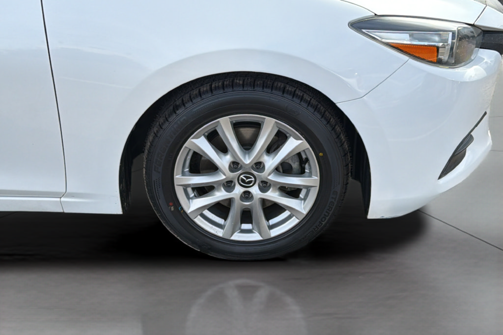 Used 2017 MAZDA MAZDA3 Sport FWD image 35