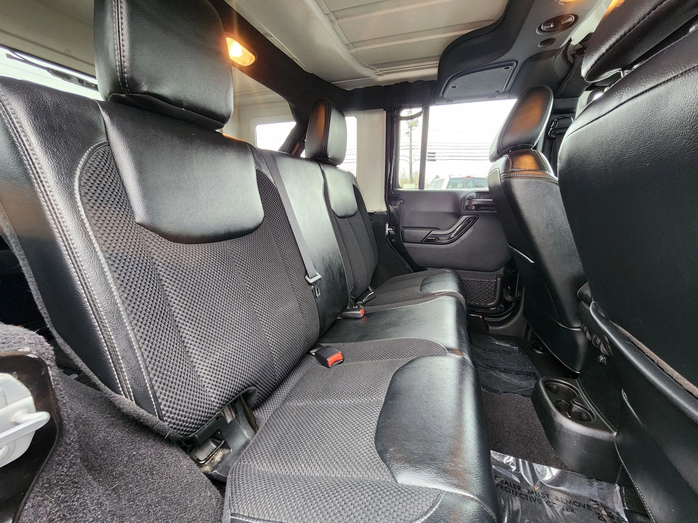Used 2017 Jeep Wrangler Unlimited Sahara AWD/4WD image 53