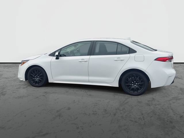 Used 2025 Toyota Corolla LE image 5