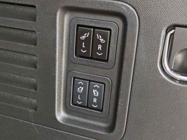 Used 2024 Chevrolet Traverse RS w/ LPO, Floor Liner Package FWD image 14