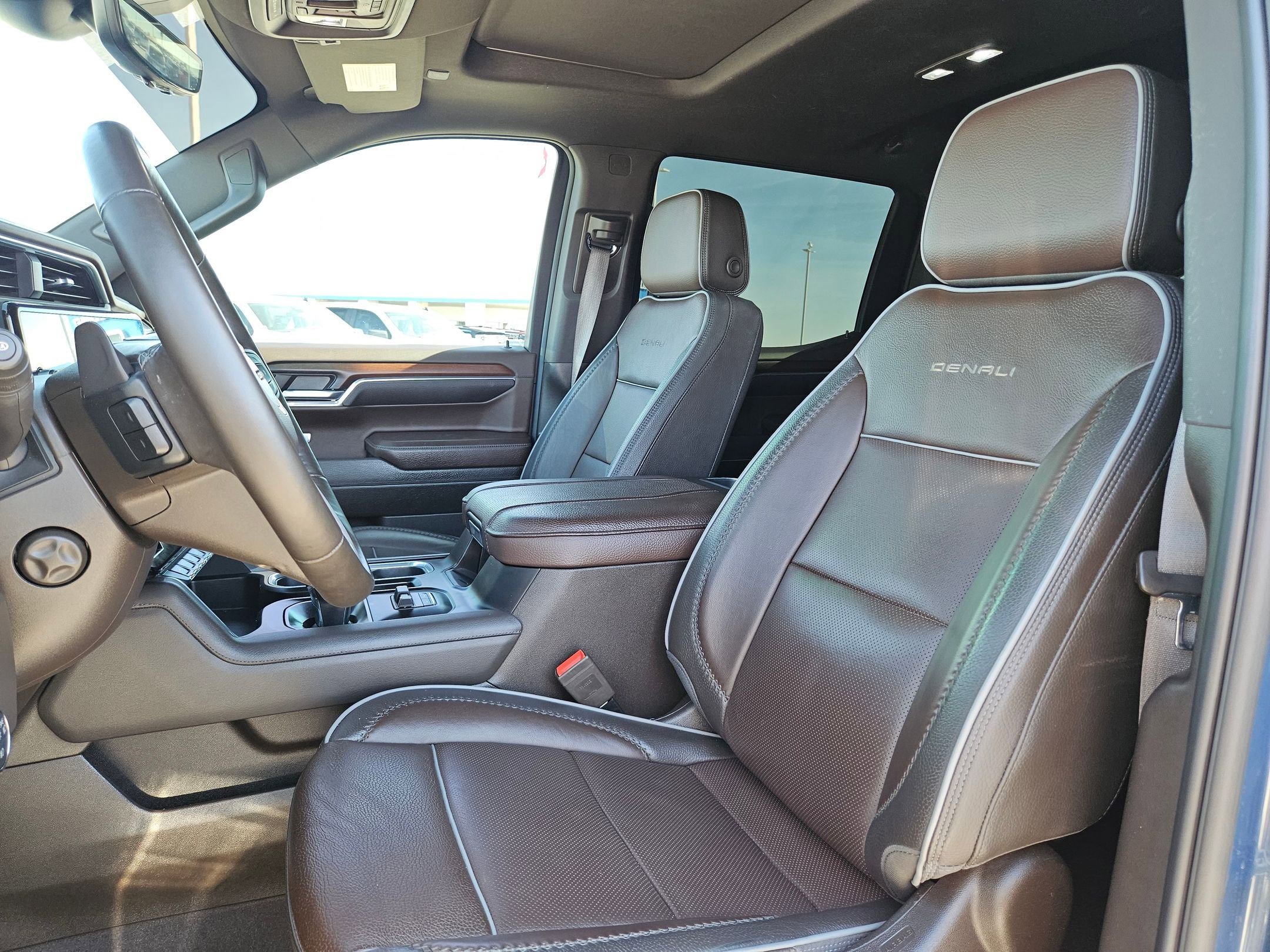 Used 2024 GMC Sierra 1500 Denali w/ Denali Reserve Package image 13