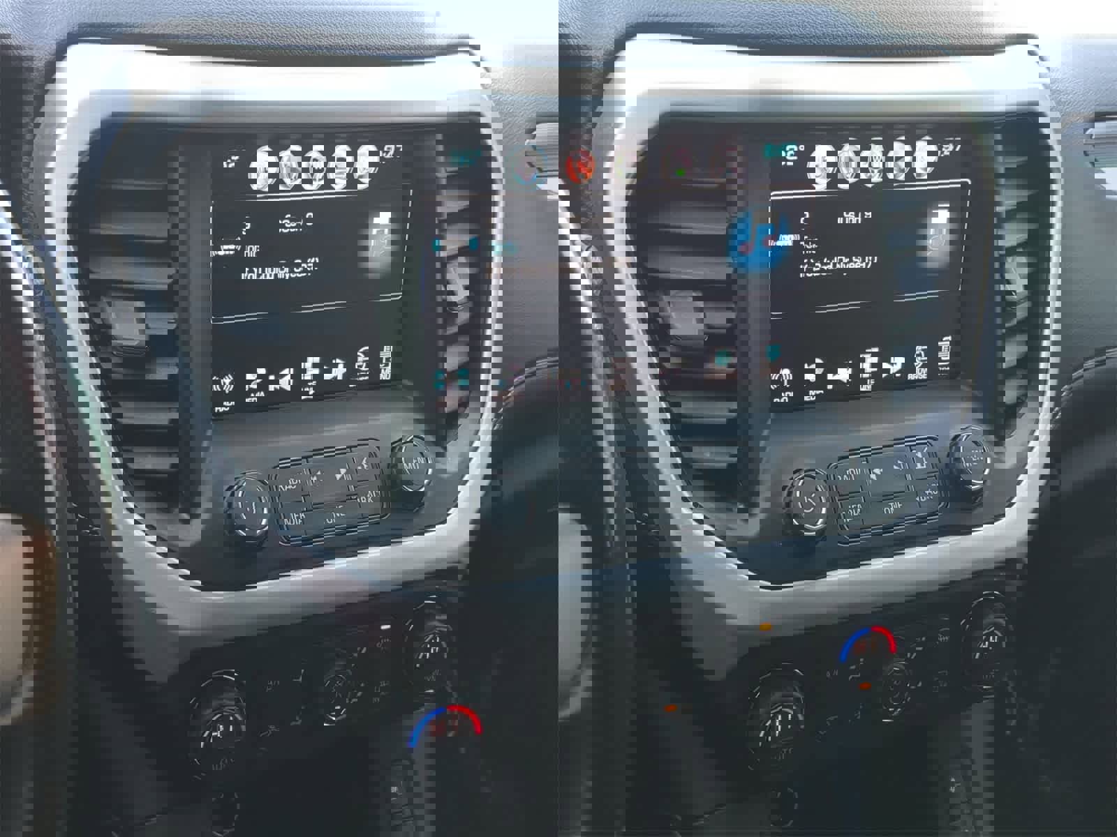 Used 2018 GMC Acadia SLT image 34