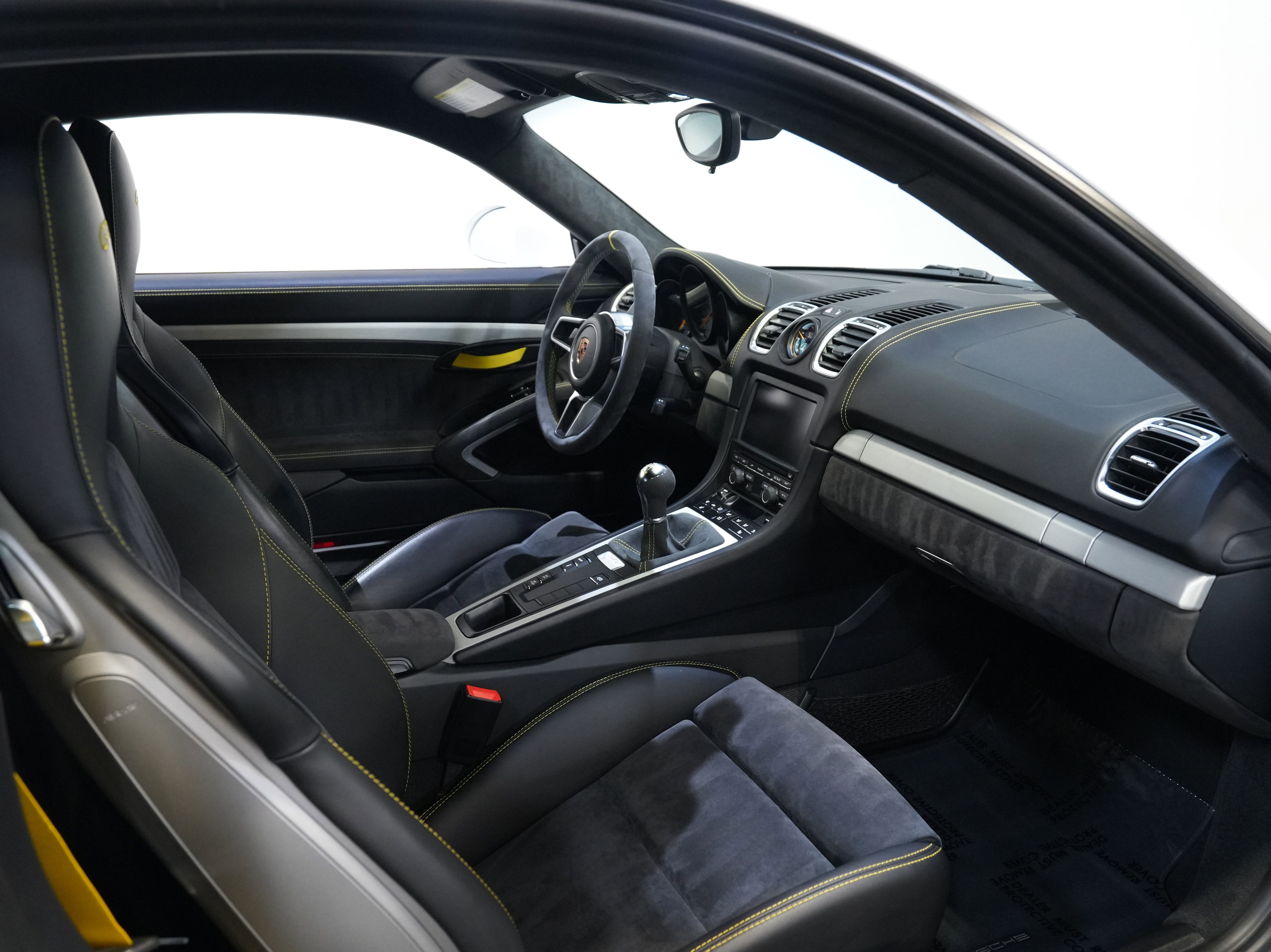 Used 2016 Porsche Cayman GT4 RWD image 31